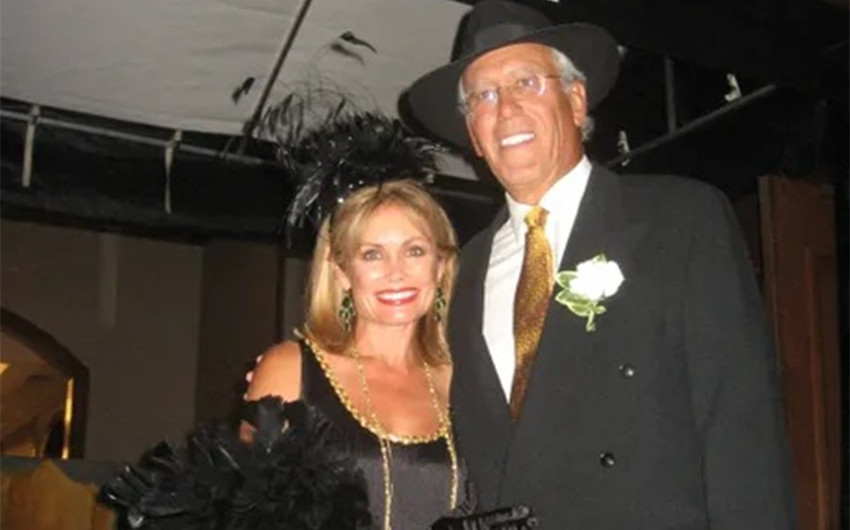 debbi fields husband