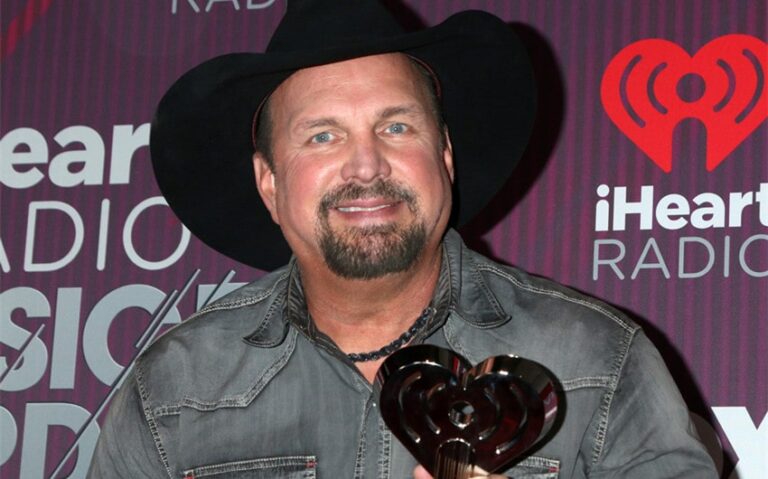 net worth of garth brooks